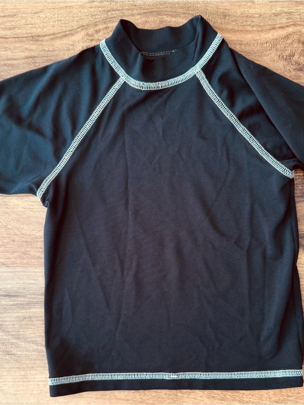 Black Short Sleeve Swim Rash Guard with Contrast Stitching Size 2/3T UV 50+